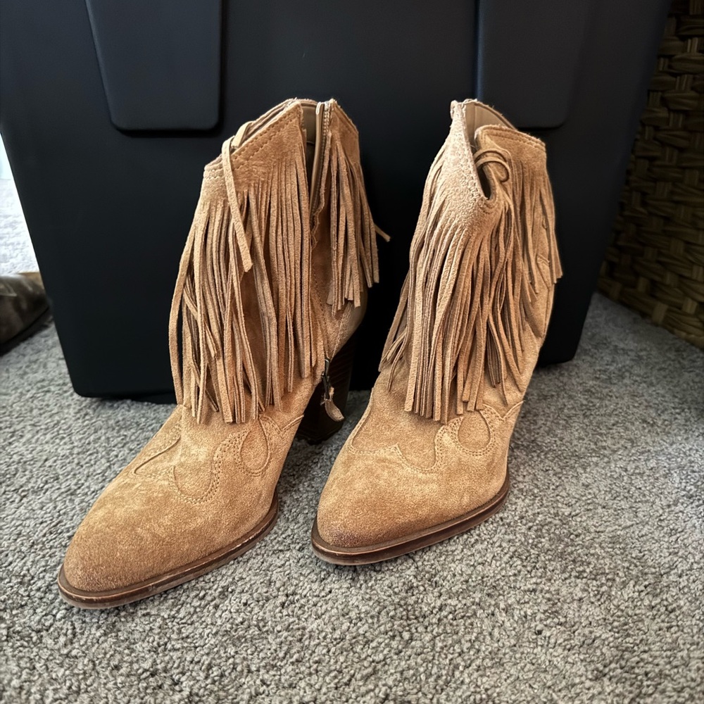 Fringe 3 inch heel